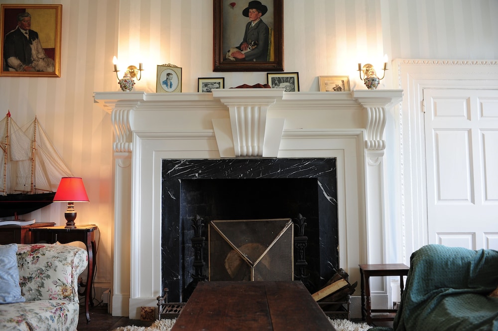 Kelly House