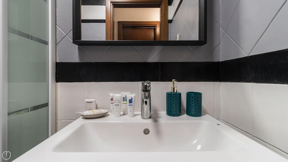 Binda 10 en Milan — bathroom