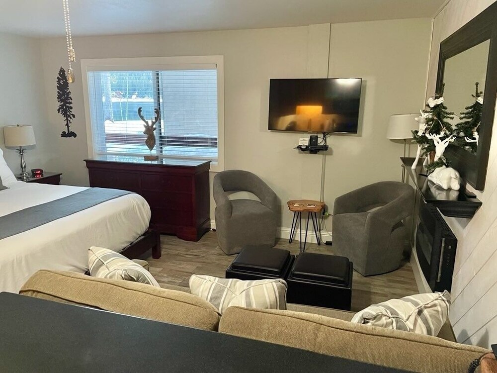 125 Bldg B Condo