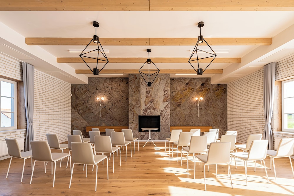 meeting & event spaces