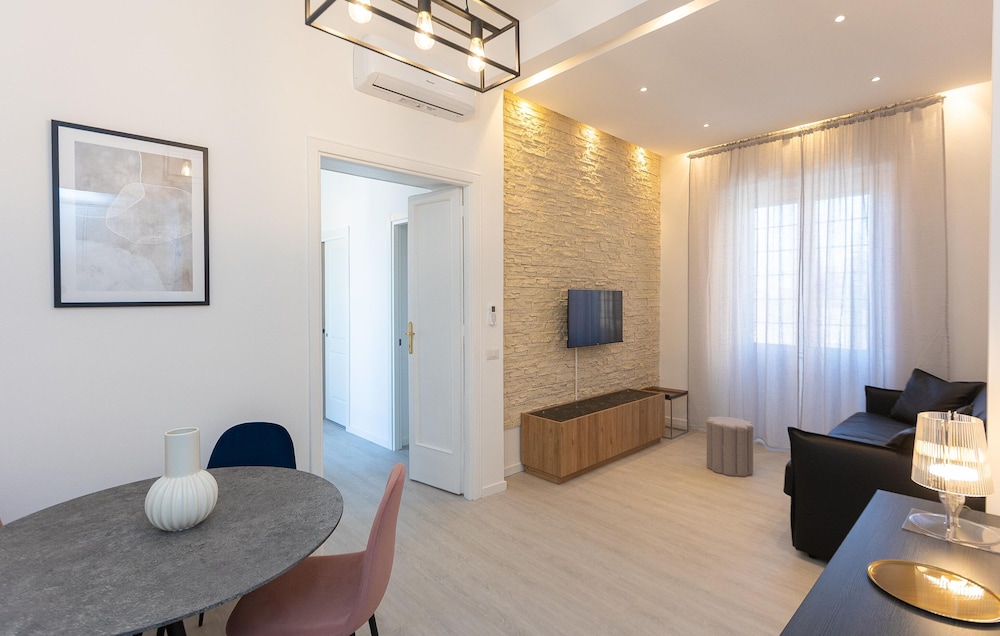 Constance Terrace Apartment