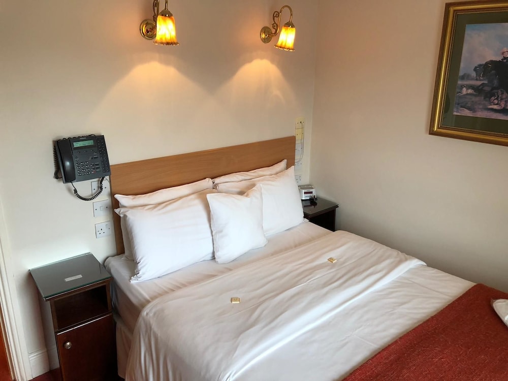 The Leeson Lodge
