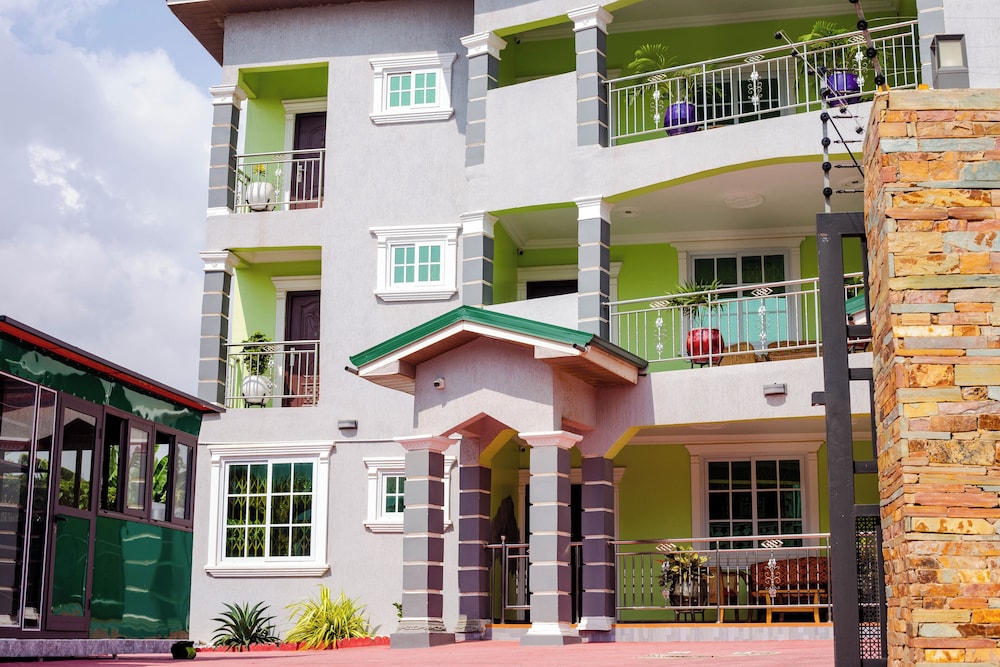 De GraceManuel Terrace