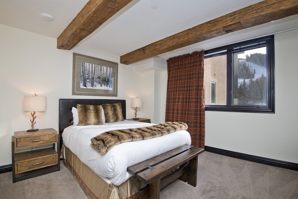 Contemporary 3 Bedroom Ski In, Ski Out Condo in the Heart of Beaver Creek Village