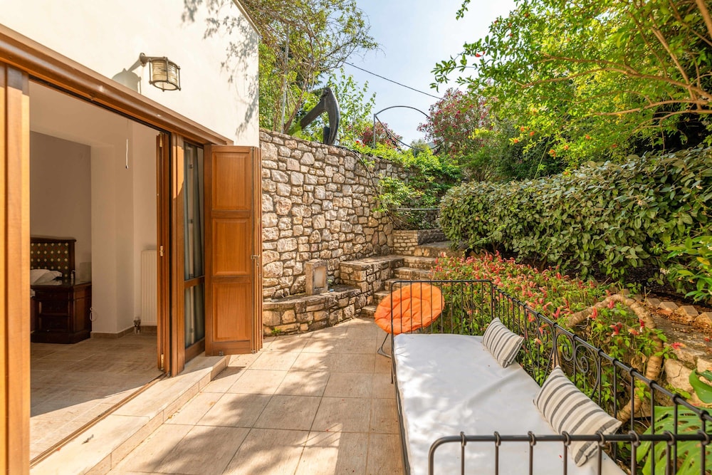 Odyssey s Palace - Escape in Mythical Ithaca