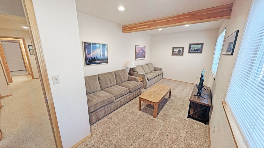 Mt Hood 13 4 Bedroom Home