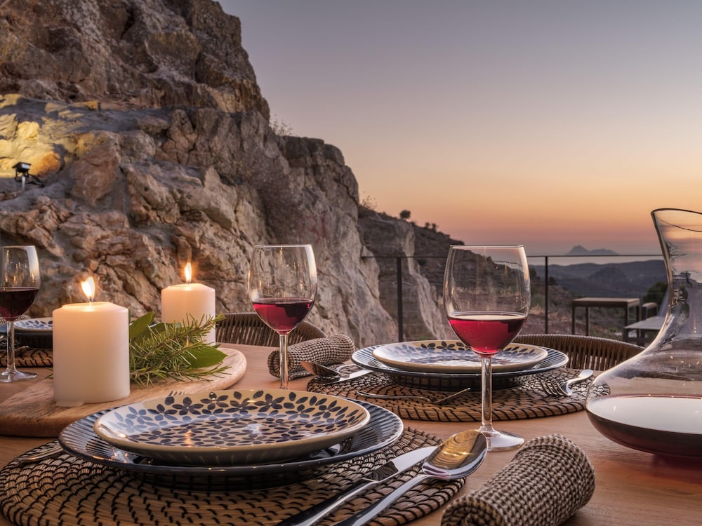 Askianos Luxury Villa - The Ultimate Elegant Oasis view 3