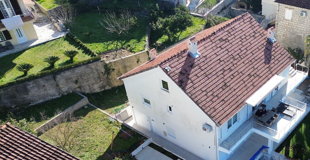 Waterfront Apartment Petrovina