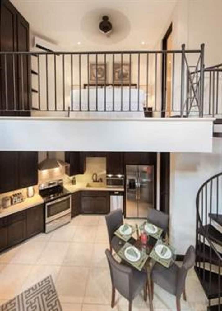 LC Loft 22 in Las Catalinas