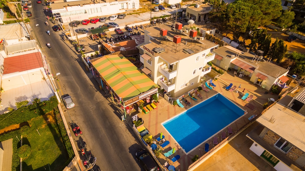 Irini Studios photo 3