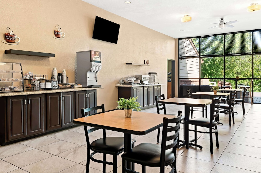 Best Western Monticello Gateway Inn - Property Image 4