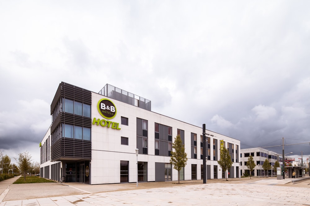 Hotel B&B HOTEL Reims Bezannes - Image 1