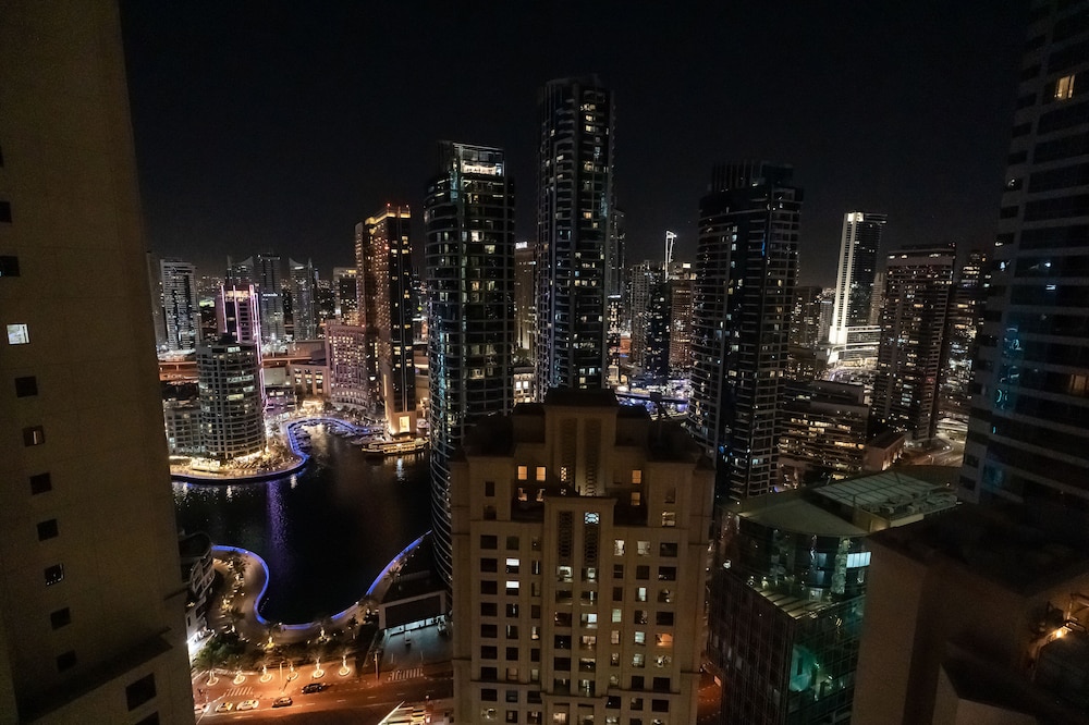 Berloga Holiday Homes JBR