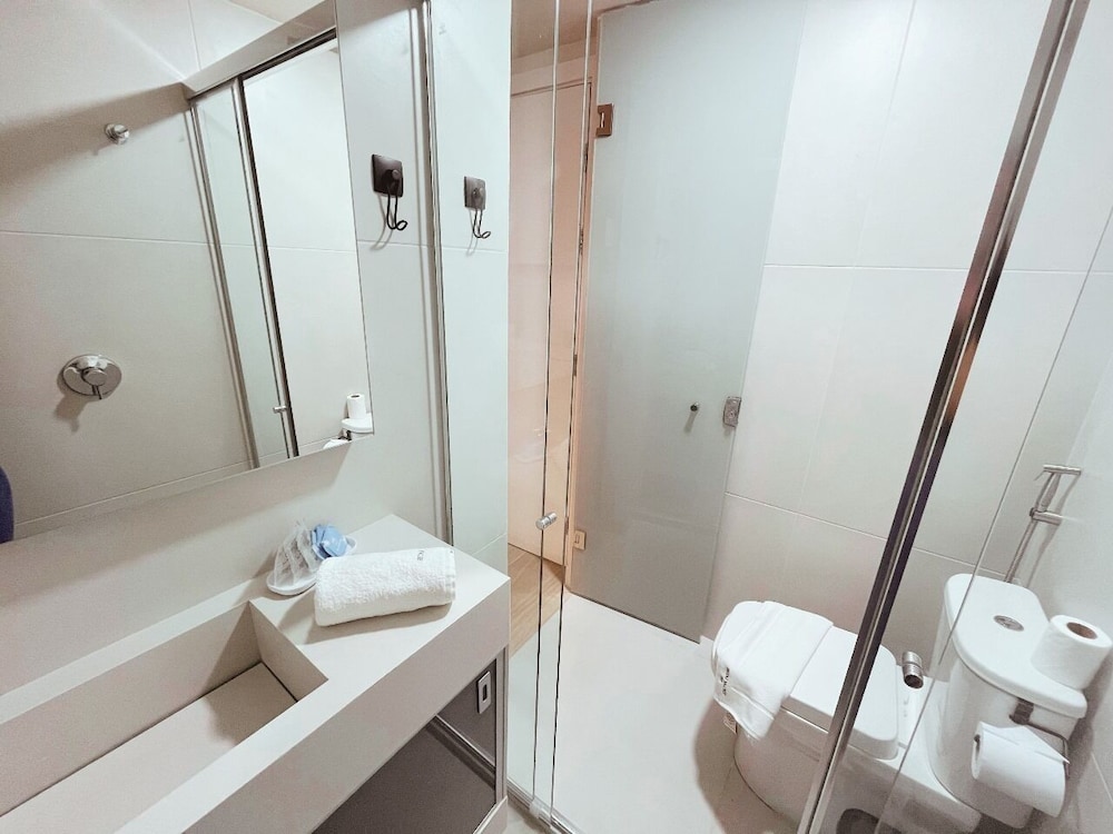 Setai Yacht Comfort - By Almare Flats