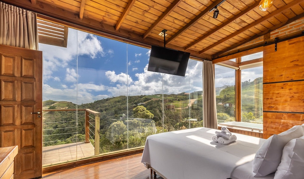 Charmosa cabana na serra VST005