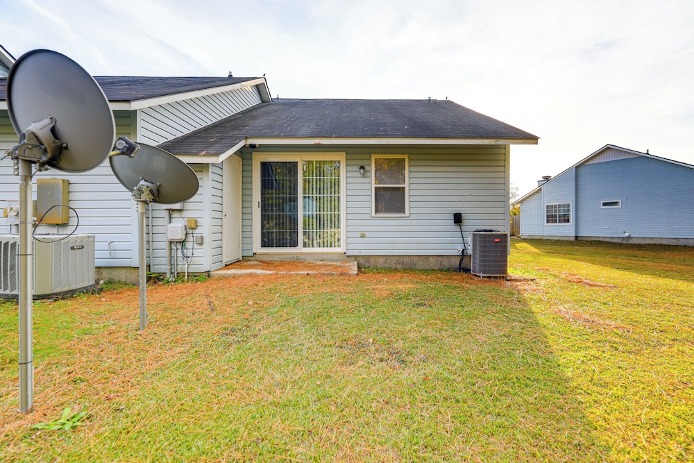 8 Mi to Neuse River: Cozy Gem in Havelock!