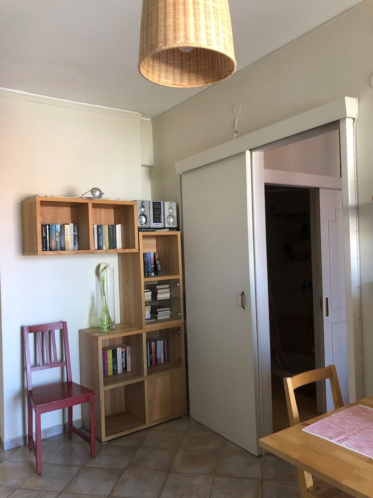 Erieta sea View Apartment 50m From the Beach