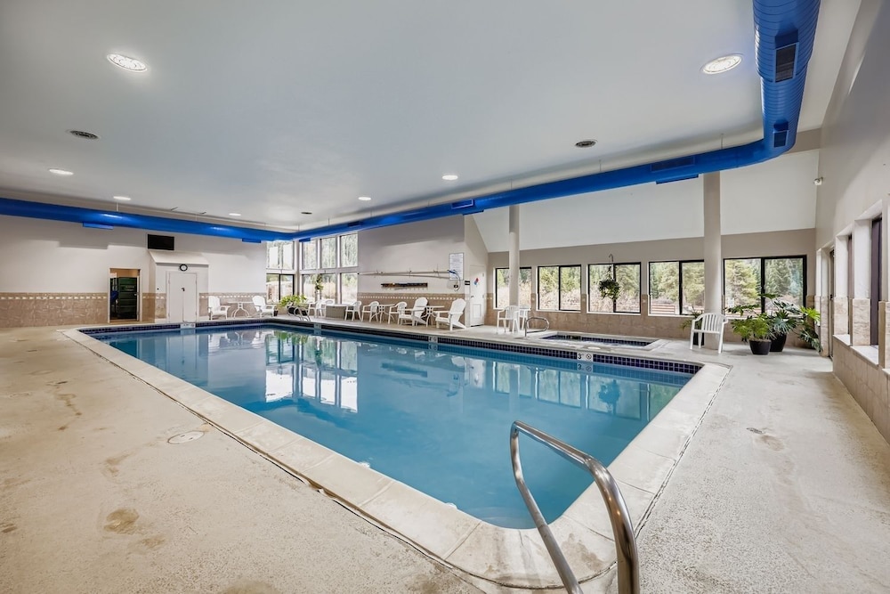 1806 Decatur 2 Bedroom Condo