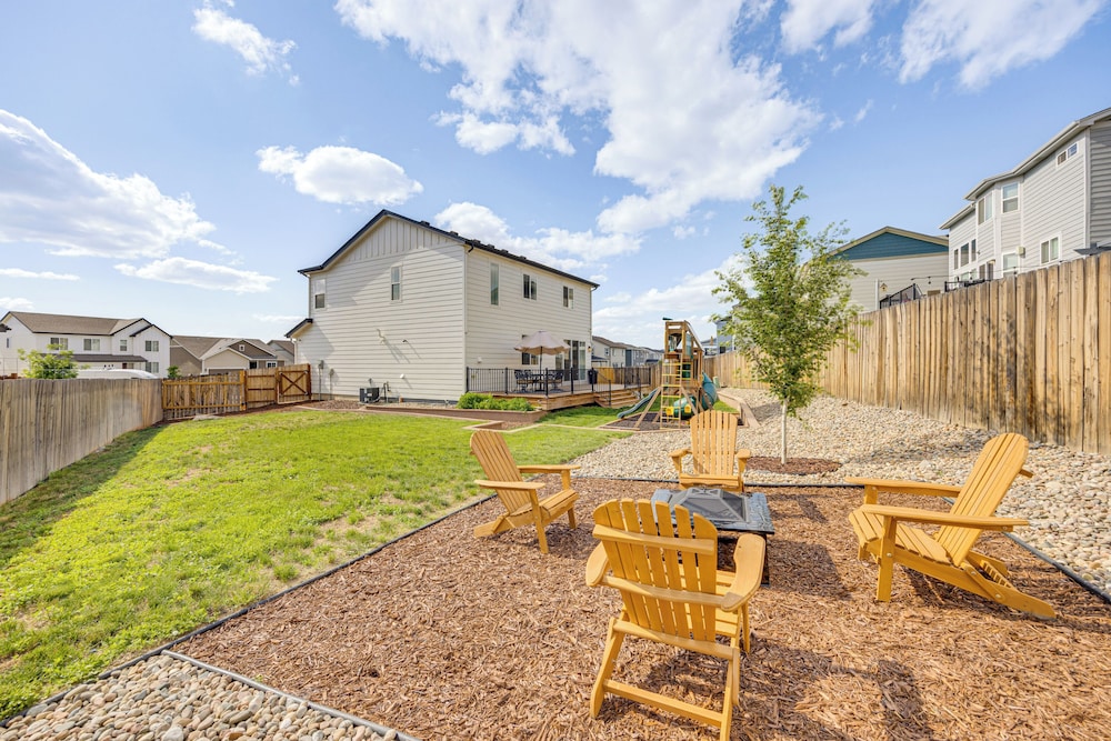 Bright Colorado Springs Home, 10 Mi to Dtwn!