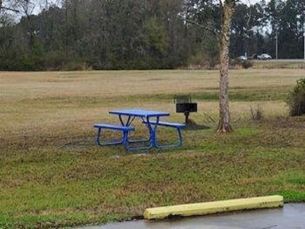 Hammond Vacations - Stay Express Inn Hammond - Property Image 5