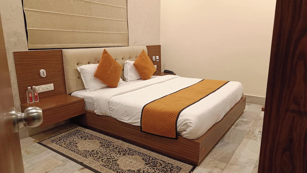 THE KASHI RESIDENCY