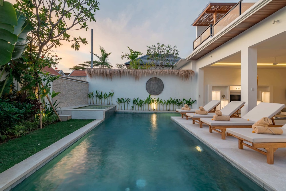 Villa Mayasa view 2