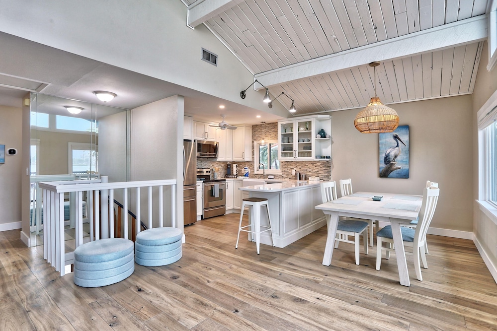 Paradise Along Boca Ciega Bay