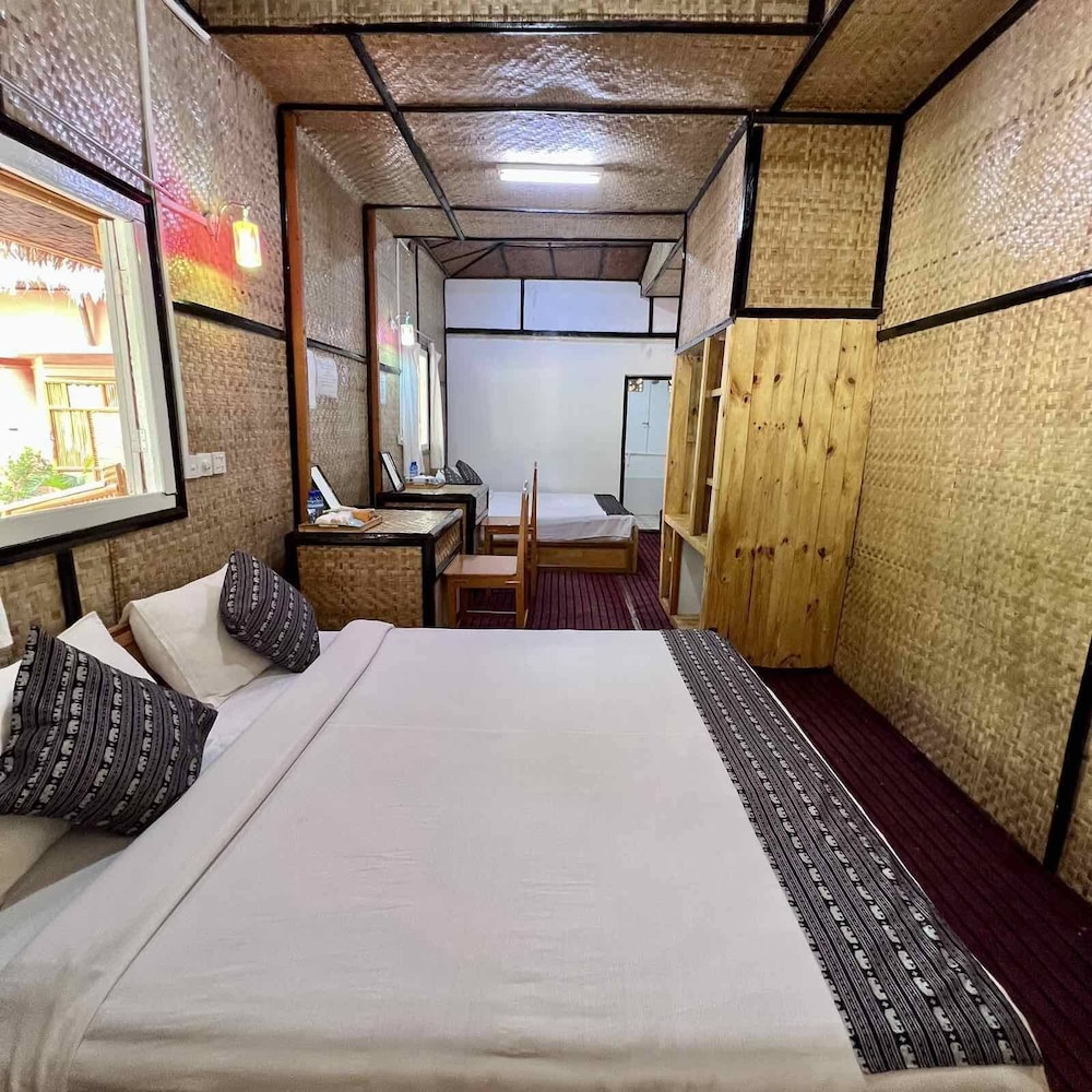 Myat Saytaman Traditional Bamboo House view 2