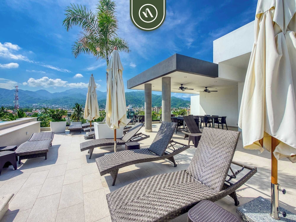 Amazing 2 BR Condo in Versalles - Rooftop Pool
