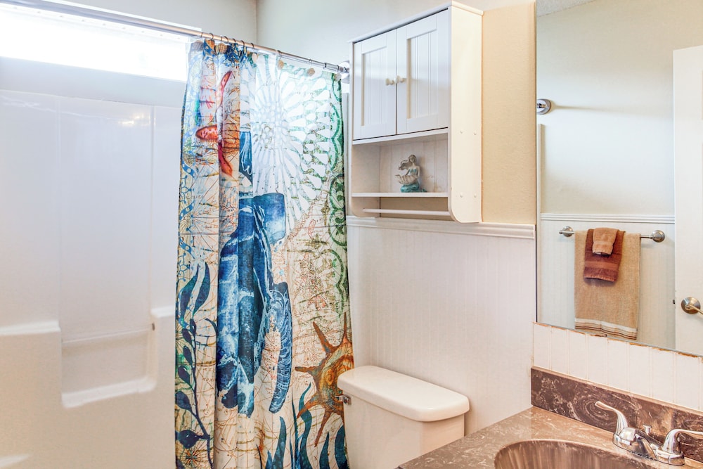 Outdoor Oasis: Group Getaway in Pensacola!