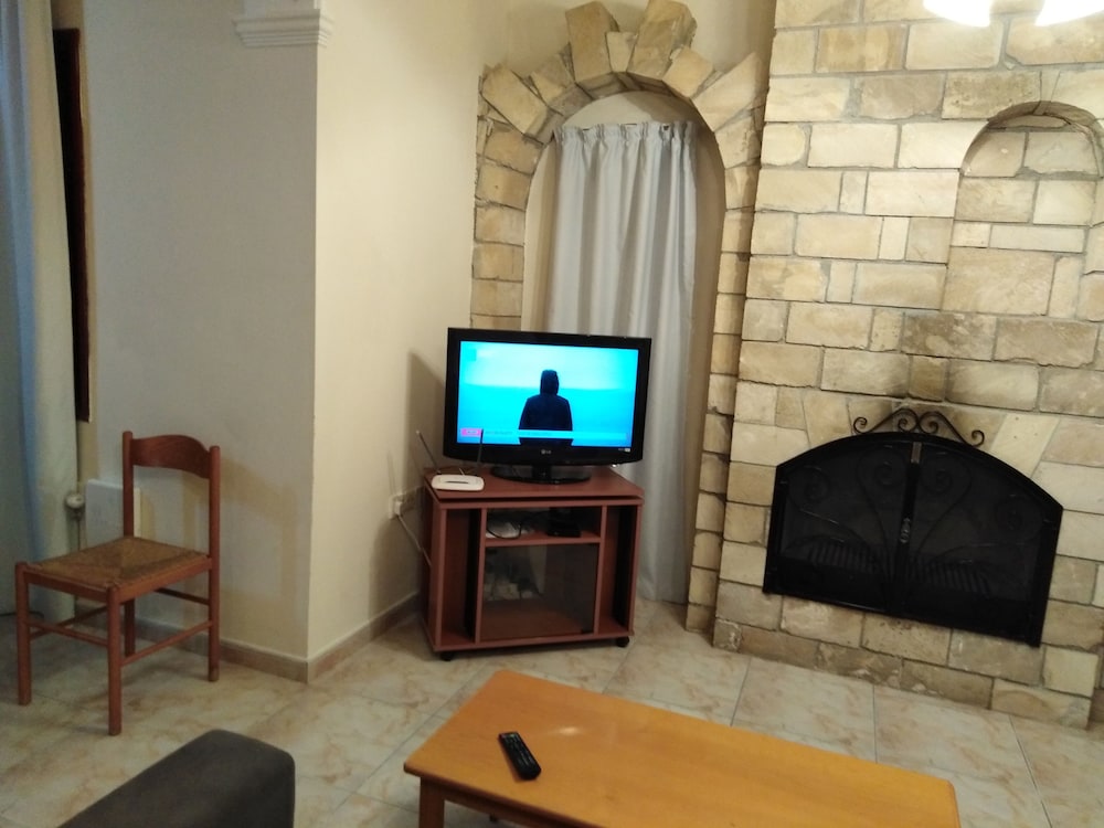 Photo 38