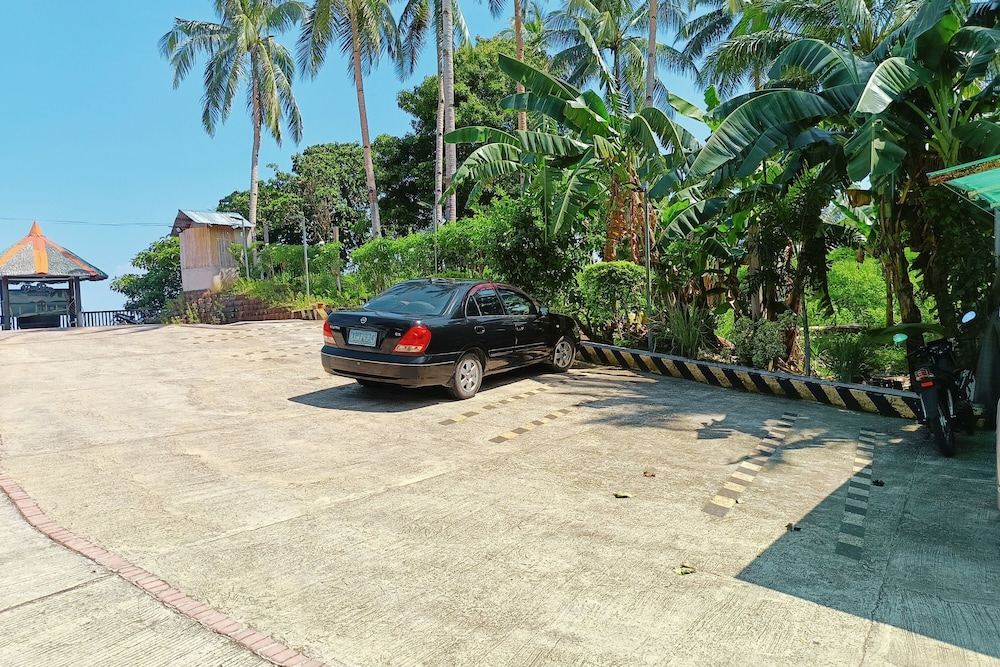 Blue Deep Resort powered by Cocotel