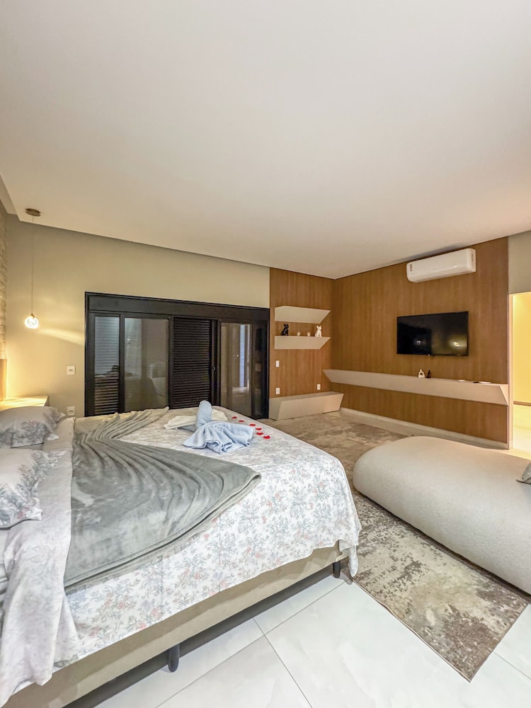 Mansão Luxo Lago - Caldas Novas