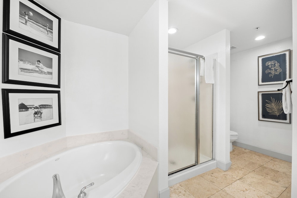 Tidewater by Book That Condo