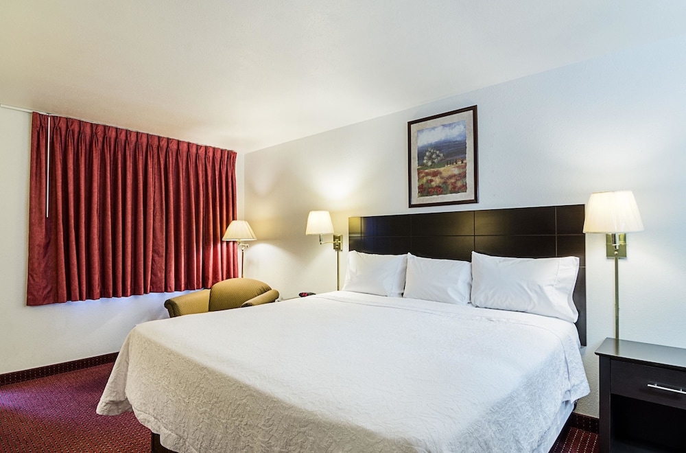 Liberal Vacations - Rodeway Inn - Property Image 24