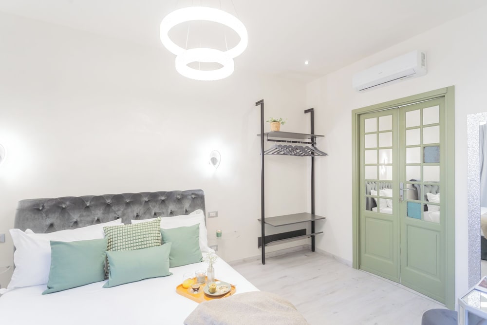 Cernobbio Dream Suites by Rent all Como