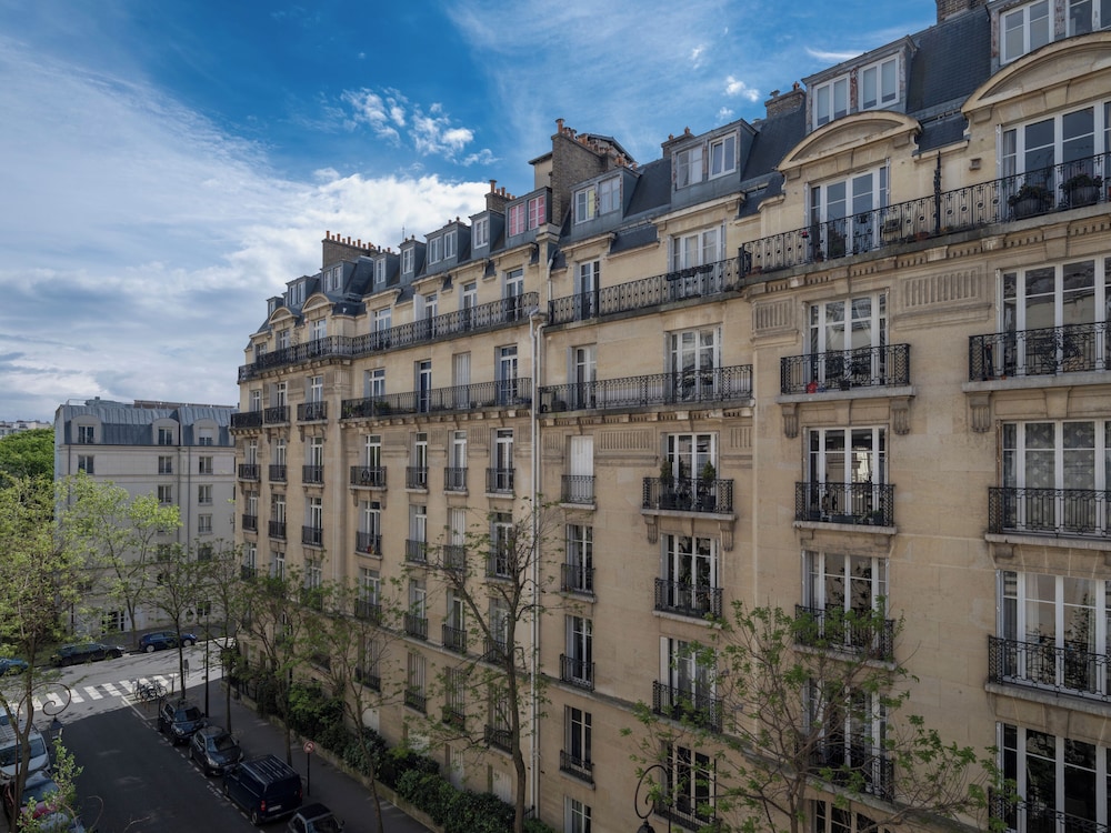 Paris Palais des Congrès residence