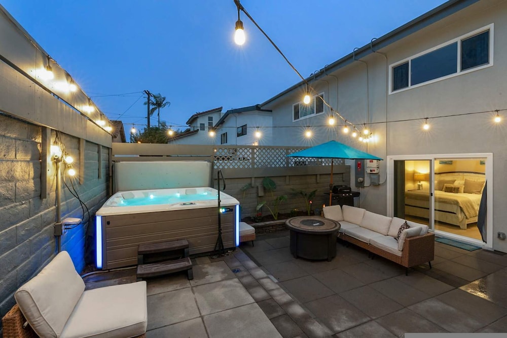 Beachfront Home In Carlsbad - Remodeled