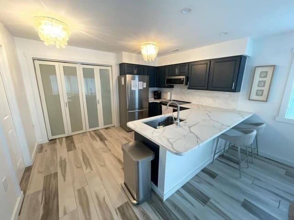 Sand Fiddler 101 2 Bedroom Condo by Redawning view 3