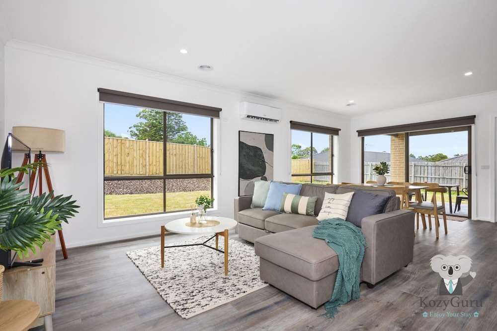 Kozyguru | Pakenham | Comfortable 4-Bedroom House