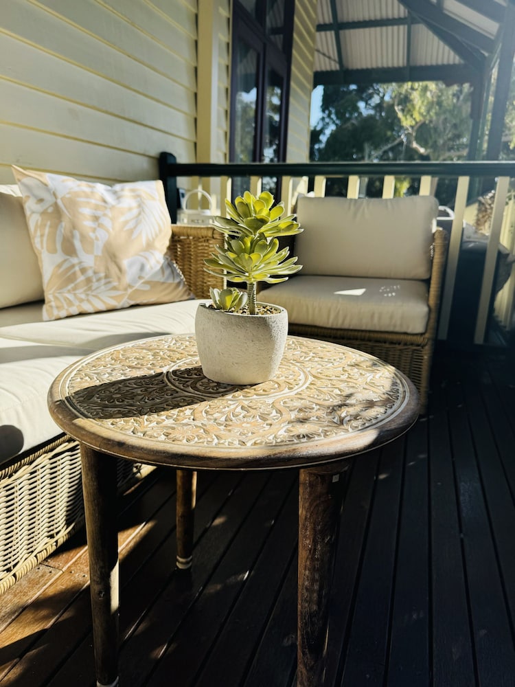 Central Lorne Retreat Quality Home Near Beach Town