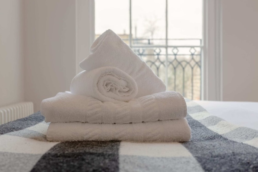 Vibrant 1 Bedroom Flat In Islington With Garden