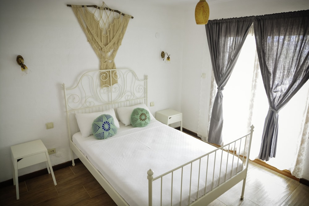 Parva Port Alaçatı - Image 41