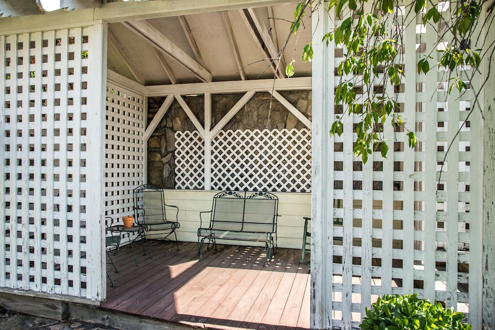 Boxwood Lodge