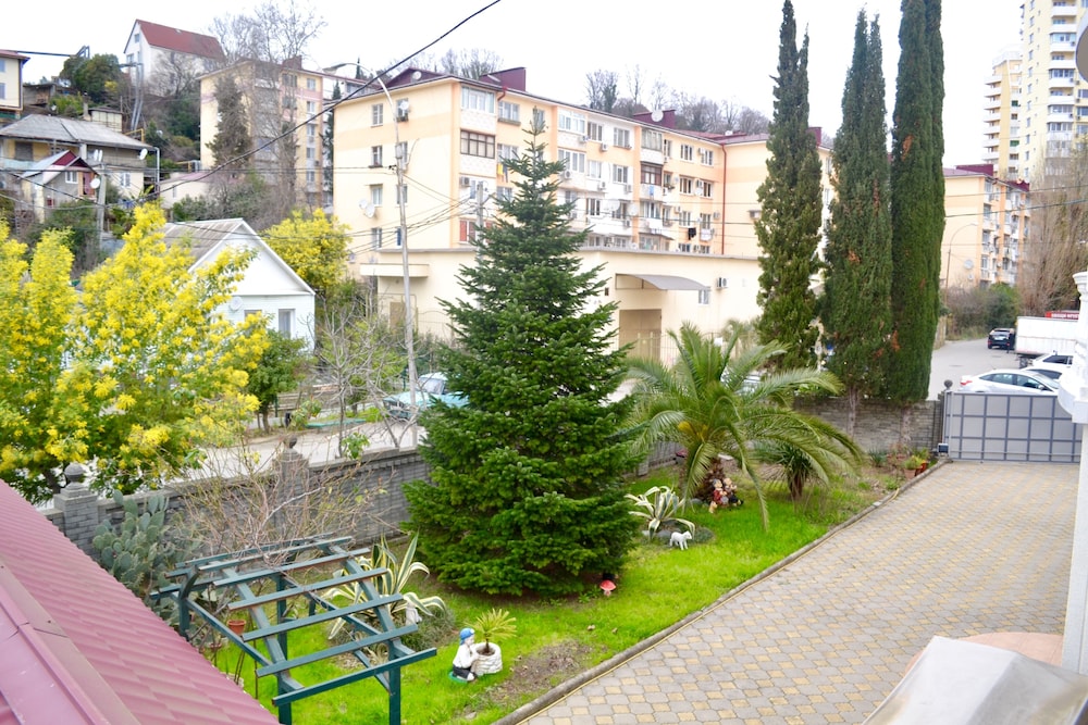 Guest House Usadba
