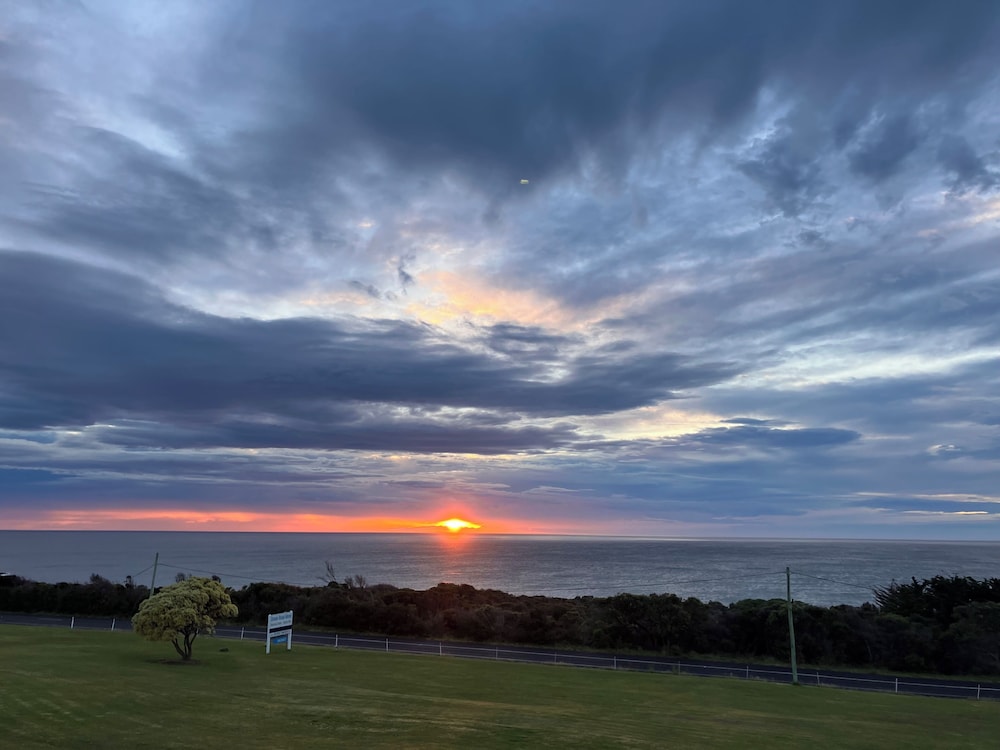 61 OCEAN ROAD MOTEL