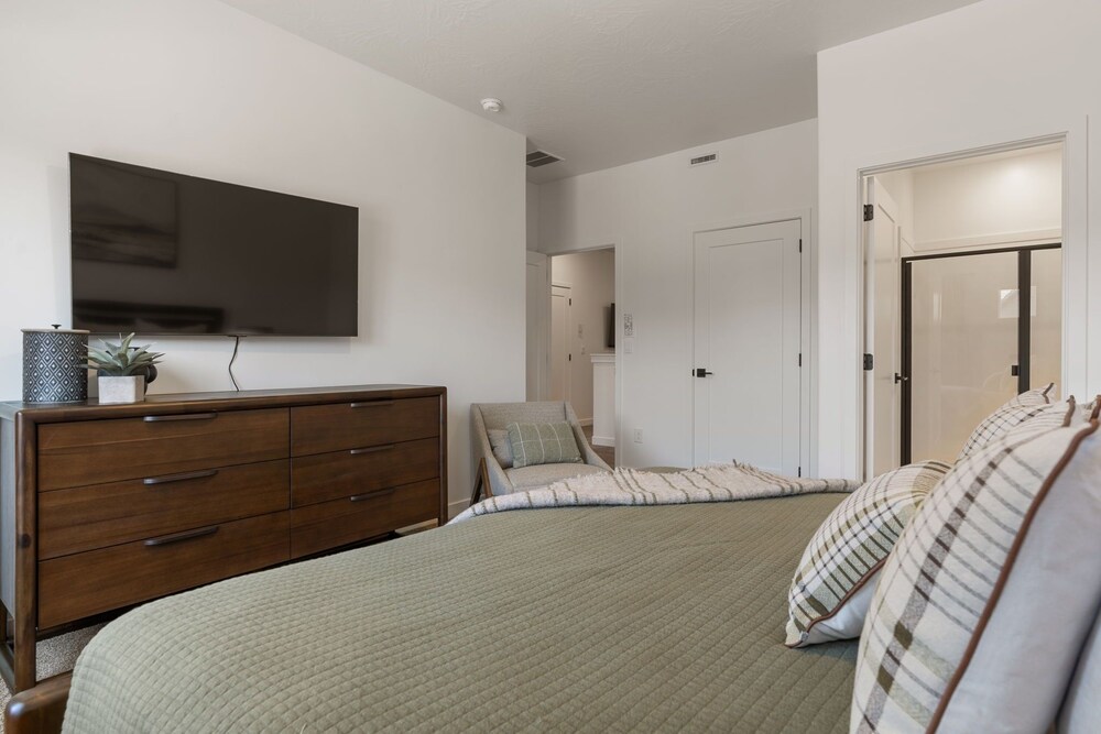 Ripple Retreat 4 Bedroom Townhouse