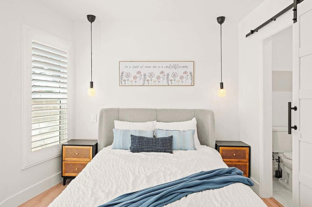 Cozy Retreat Near Downtown Perfect for Families