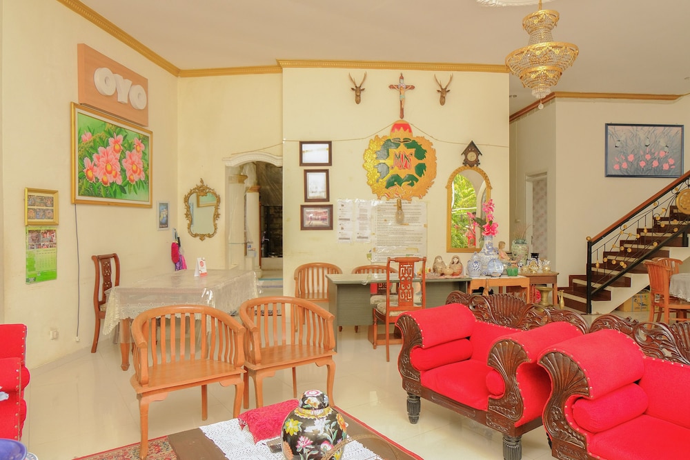 OYO Life 414 Loji Rejo Guest House view 5
