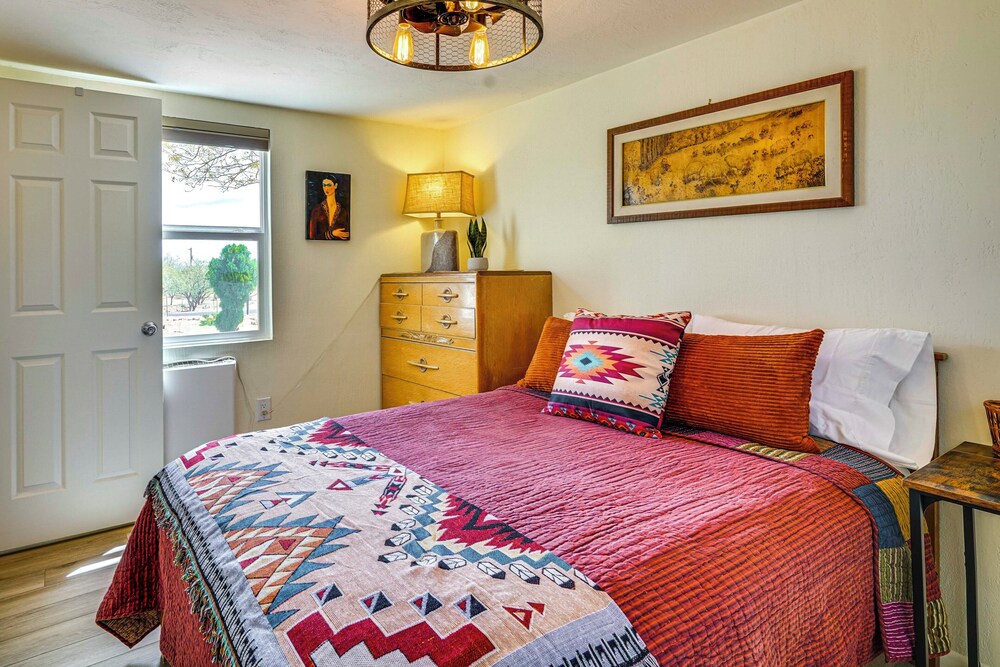 1 Acre, Home Office: Sierra Vista Gem 4 Mi to Dtwn